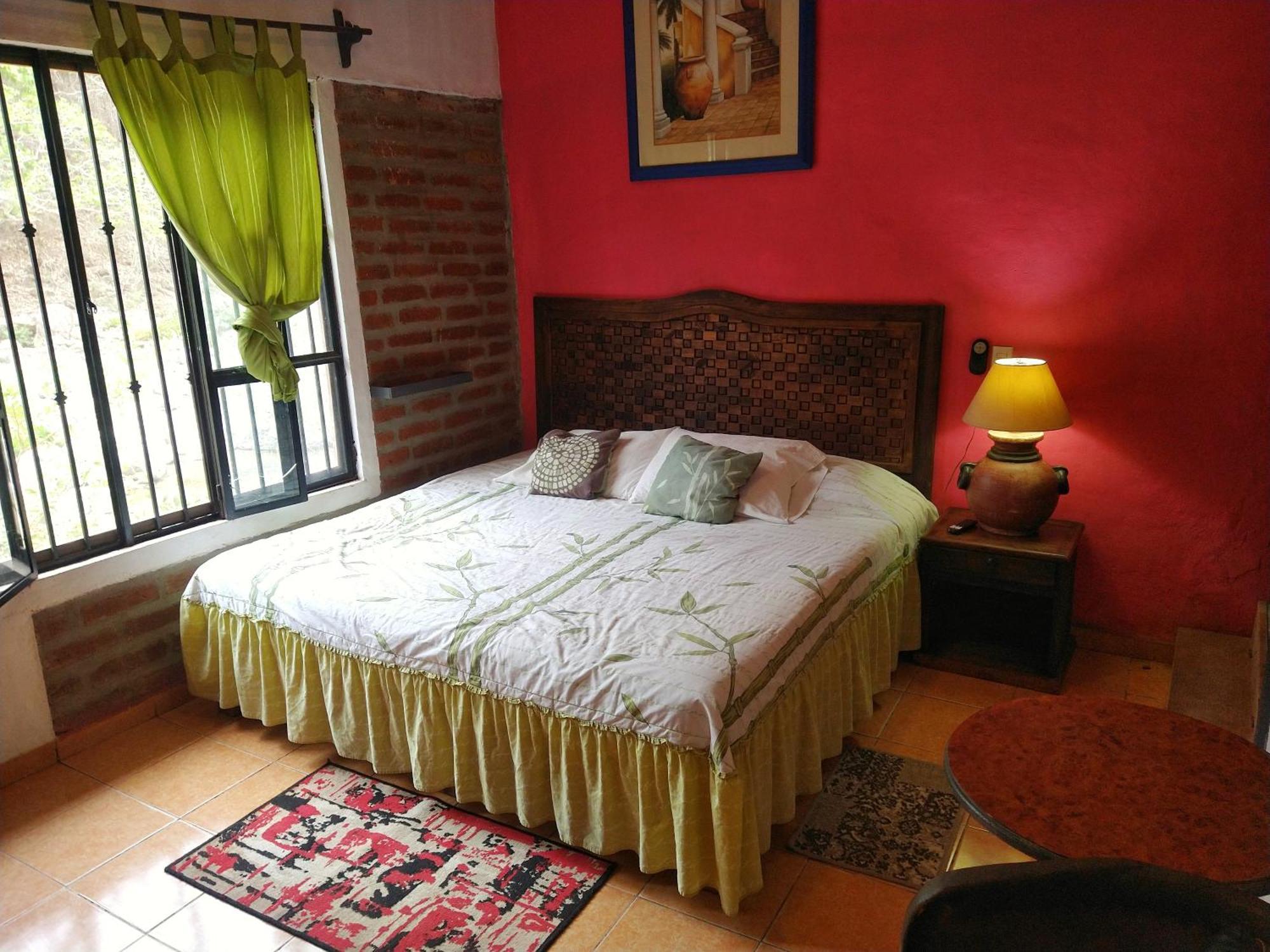 Casa Rio Cuale And River Retreat 푸에르토 발라타 객실 사진